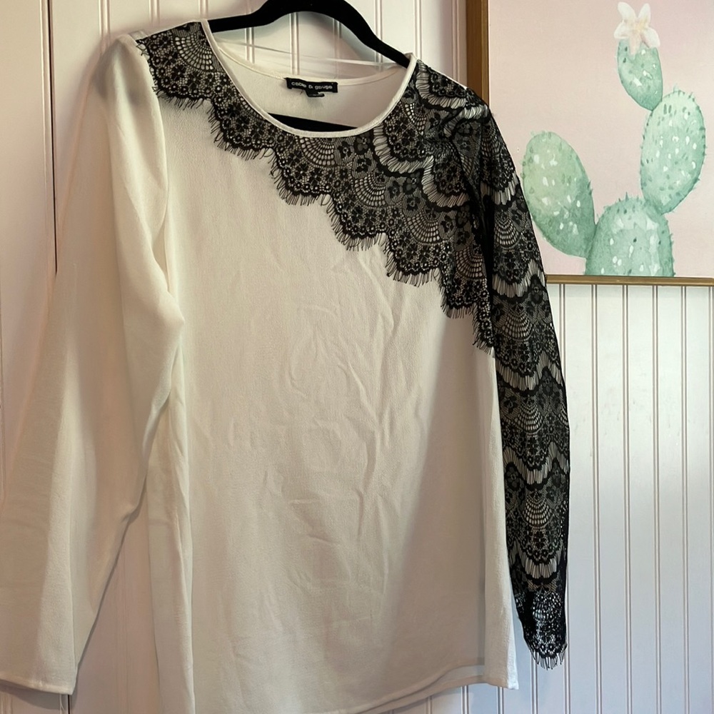 Gorgeous lacey arm blouse